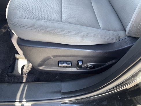 Used 2018 Hyundai Santa Fe Sport w/ 2.4L Value Package 02 image 10