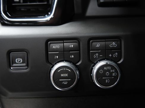 New 2026 GMC Sierra 2500 Denali w/ Denali Reserve Package image 34