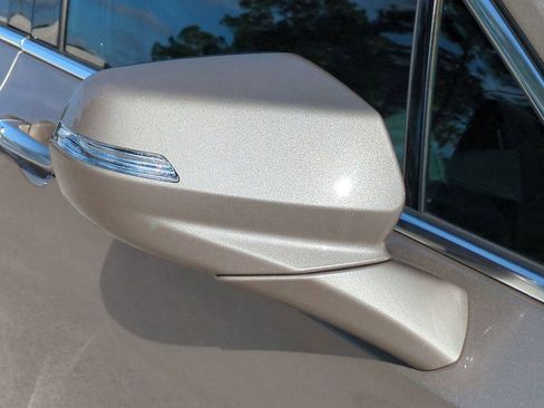 Used 2023 Cadillac XT6 Premium Luxury w/ Technology Package image 12