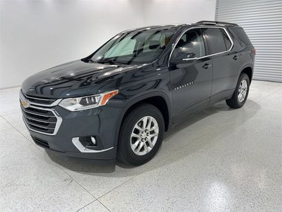 Used 2021 Chevrolet Traverse LT