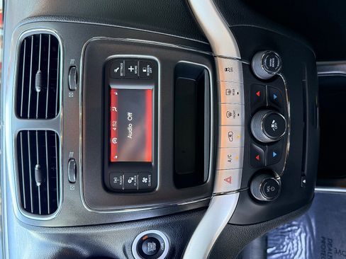 Used 2018 Dodge Journey SE w/ Connectivity Group FWD image 23