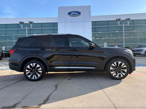 New 2026 Ford Explorer Platinum w/ LUX Leather Package AWD/4WD image 6