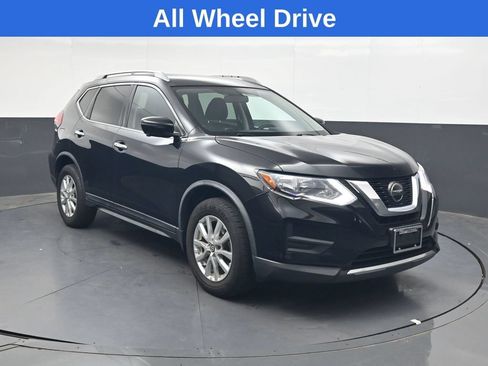 Used 2018 Nissan Rogue SV w/ Premium Package AWD/4WD image 2