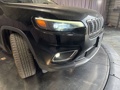 Used 2019 Jeep Cherokee Limited w/ Technology Group image 14