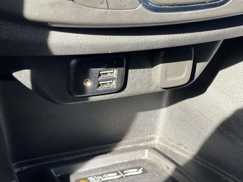 Used 2023 Chevrolet Traverse RS AWD/4WD image 26
