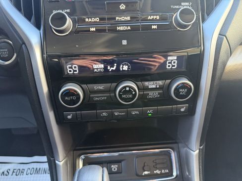 Used 2022 Subaru Ascent Premium w/ Convenience Package image 21