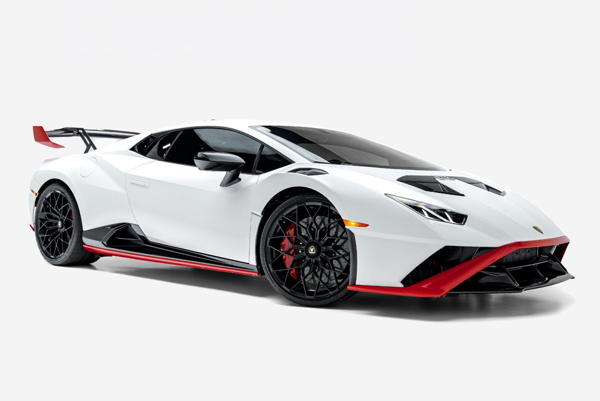 Used 2022 Lamborghini Huracan STO RWD image 15