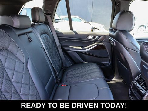 Used 2023 BMW X5 xDrive40i AWD/4WD image 19