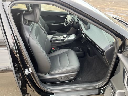 Used 2022 Kia EV6 Wind w/ Wind Technology Package image 18