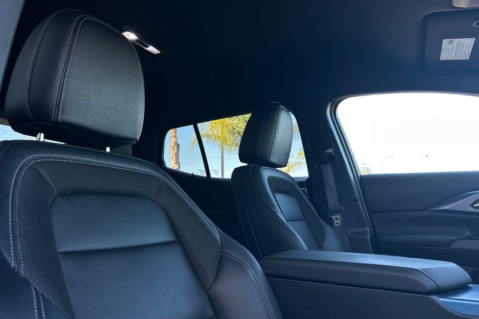 Used 2024 Chevrolet Equinox EV LT FWD image 21