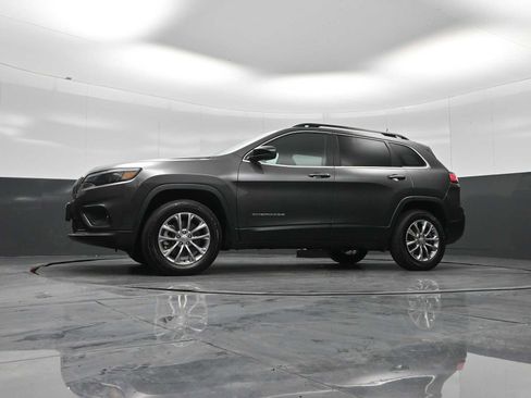 Used 2022 Jeep Cherokee Latitude Lux w/ Sun & Sound Group AWD/4WD image 21