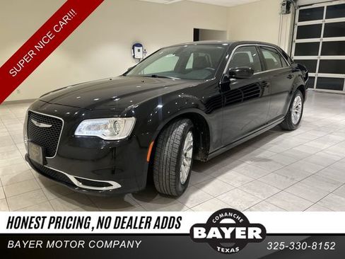 Used 2019 Chrysler 300 Touring L w/ Quick Order Package 22F RWD image 1