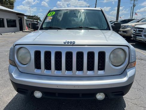 Used 2013 Jeep Patriot Latitude FWD image 3