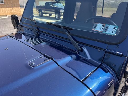 Used 2004 Jeep Wrangler X w/ Wheel Plus Group AWD/4WD image 12