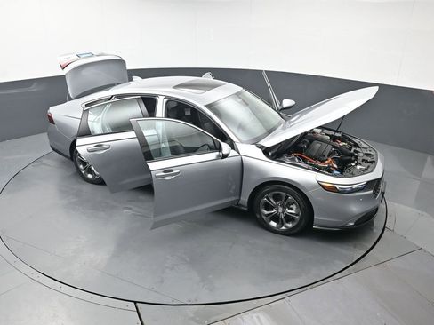 Used 2023 Honda Accord EX-L image 52