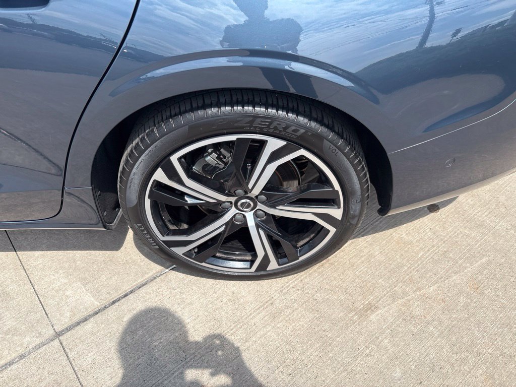 Certified 2023 Volvo S60 B5 Plus w/ Climate Package FWD image 14
