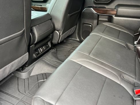 Used 2023 GMC Sierra 3500 SLT w/ Gooseneck/5TH Wheel Package image 12