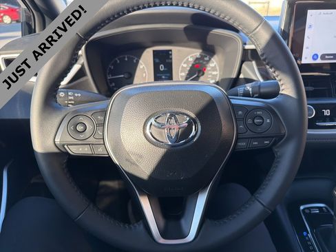 Used 2025 Toyota Corolla SE image 12