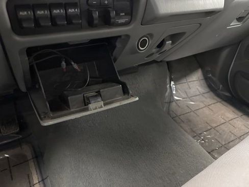 Used 2005 Ford F250 XLT AWD/4WD image 40