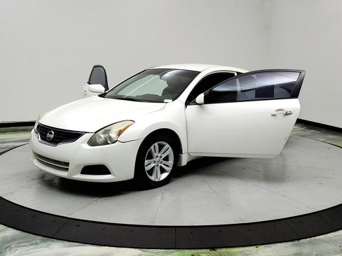 Used 2011 Nissan Altima 2.5 S image 9