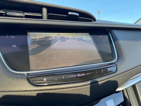 Used 2019 Cadillac XT5 Premium Luxury w/ Driver Assist Package image 24