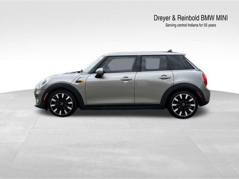 Used 2018 MINI Cooper 4-Door Hardtop FWD image 8