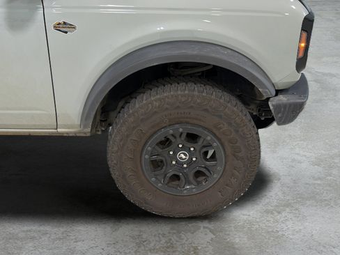 Used 2024 Ford Bronco Wildtrak AWD/4WD image 26