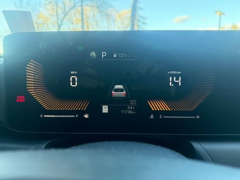 Used 2025 Kia K4 LXS image 16