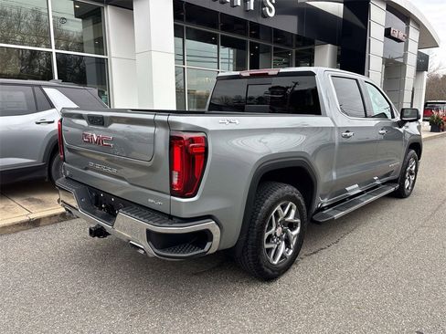 Used 2023 GMC Sierra 1500 SLT w/ SLT Convenience Package image 3