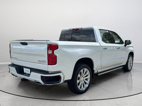 Used 2020 Chevrolet Silverado 1500 High Country w/ Technology Package image 6