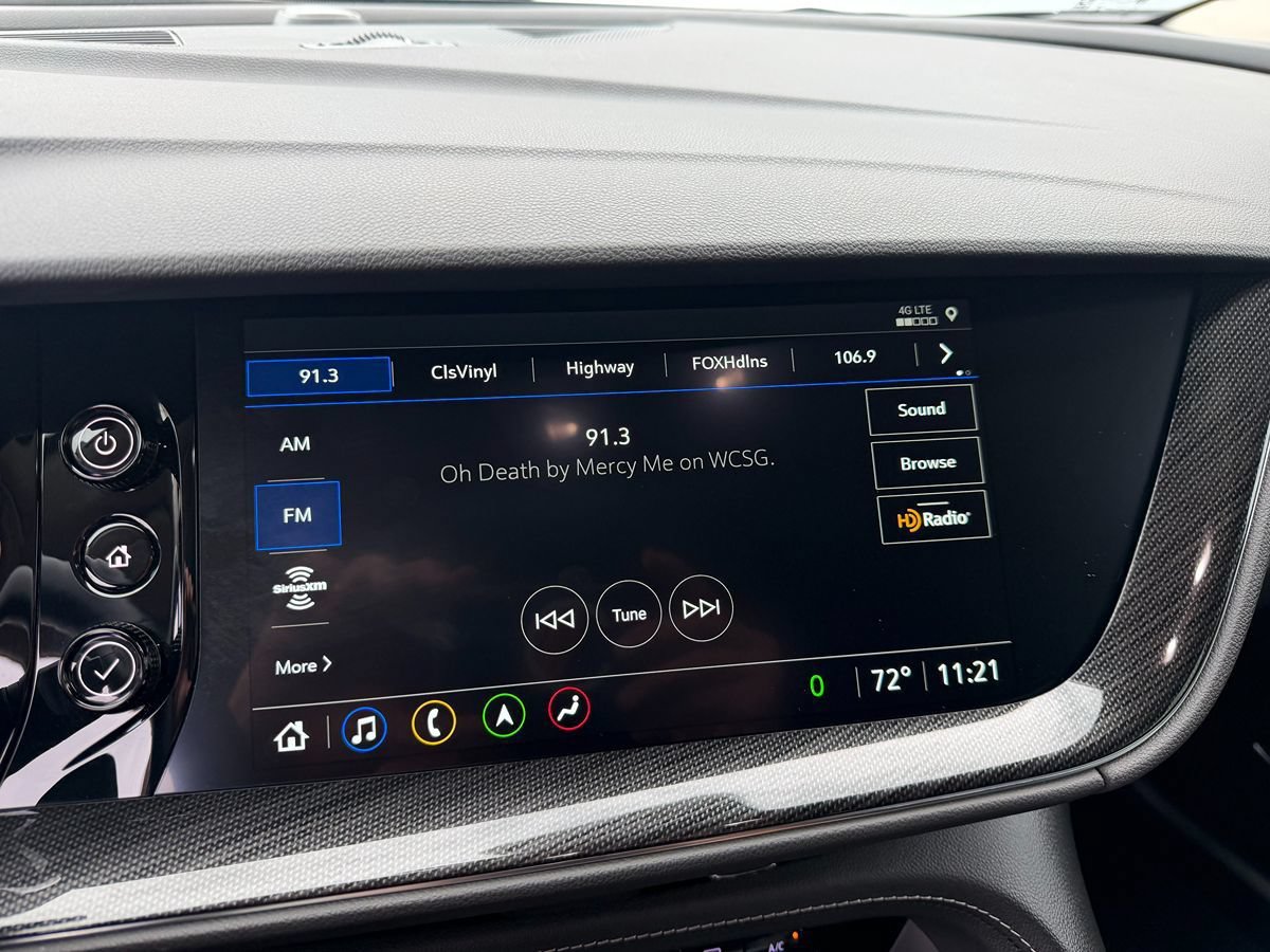 Used 2023 Buick Envision Essence w/ Technology Package I AWD/4WD image 16