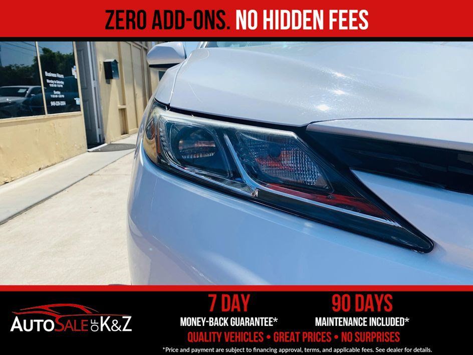 Used 2019 Toyota Camry LE FWD image 19