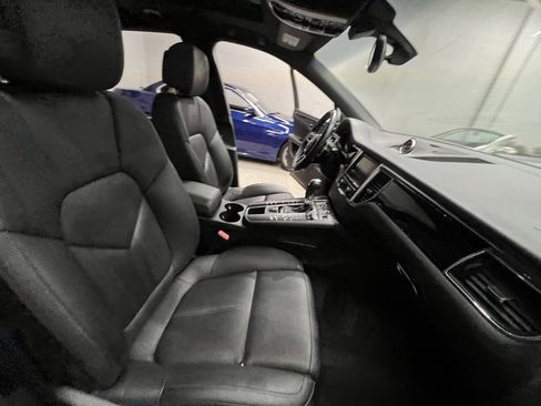 Used 2015 Porsche Macan S image 33