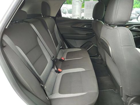 Used 2023 Chevrolet TrailBlazer LT AWD/4WD image 18