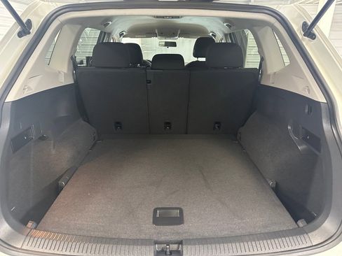 Used 2020 Volkswagen Tiguan S image 19