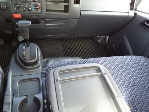 New 2024 Chevrolet Low Cab Forward image 19