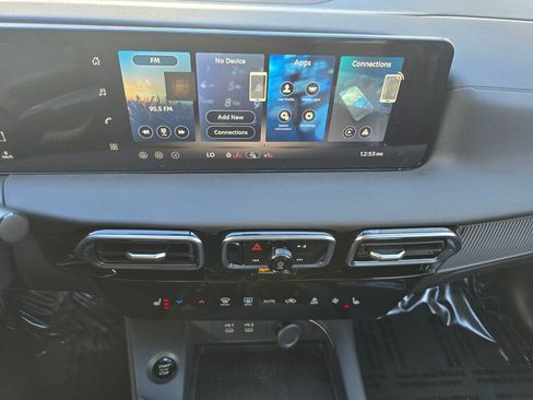 New 2026 Nissan Sentra SV w/ SV Convenience Package image 6