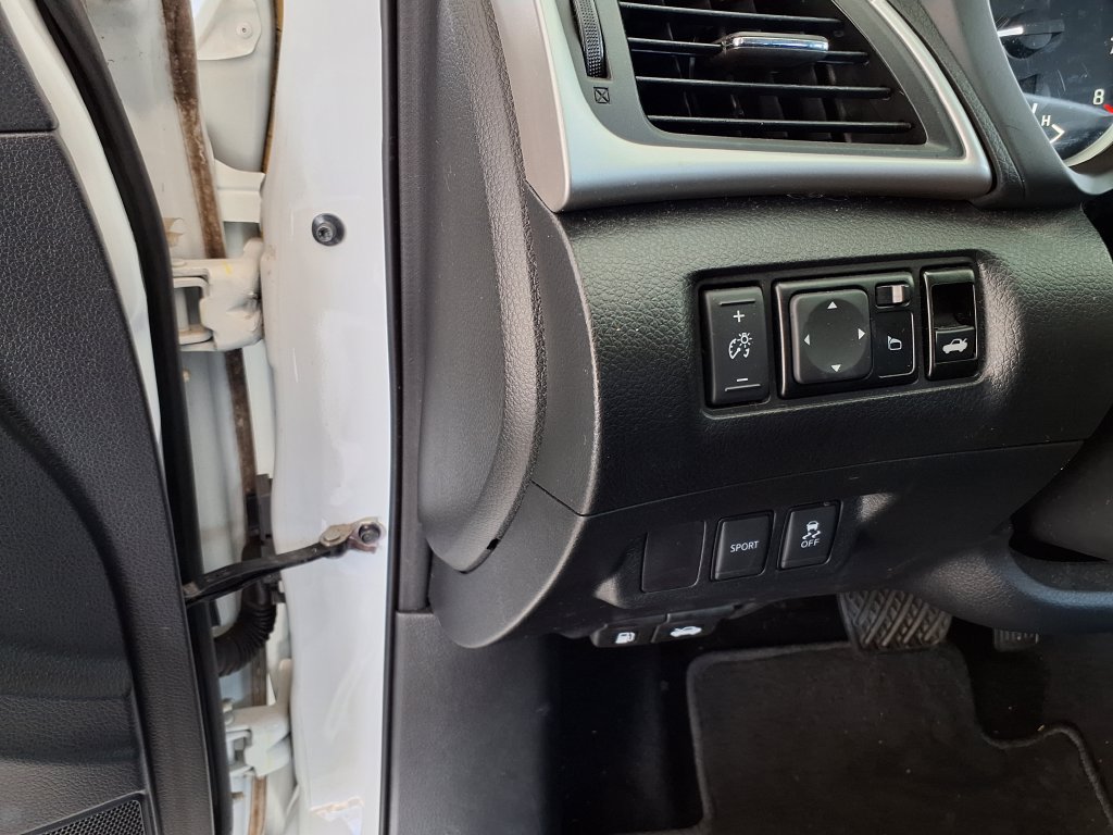 Used 2019 Nissan Sentra SR FWD image 19