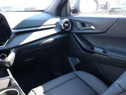 New 2026 Chevrolet Equinox LT w/ Convenience Package II image 38