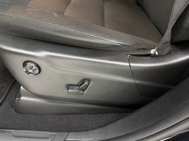 Used 2023 Dodge Durango SXT w/ SXT Blacktop Group RWD image 26