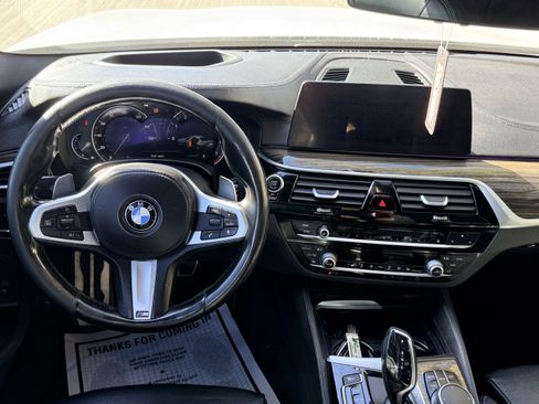 Used 2017 BMW 530i w/ M Sport Package image 21