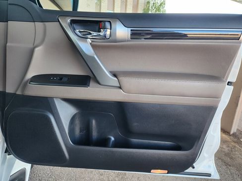 Used 2023 Lexus GX 460 Premium image 65