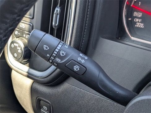 Used 2022 Chevrolet Silverado 1500 LT image 25