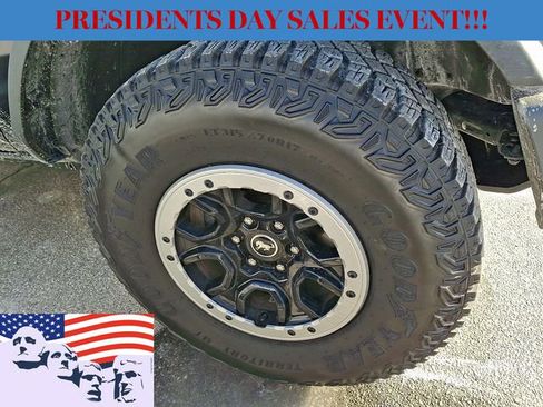 Certified 2023 Ford Bronco Big Bend w/ Sasquatch Package image 9