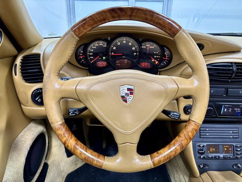 Used 2001 Porsche 911 Cabriolet image 18