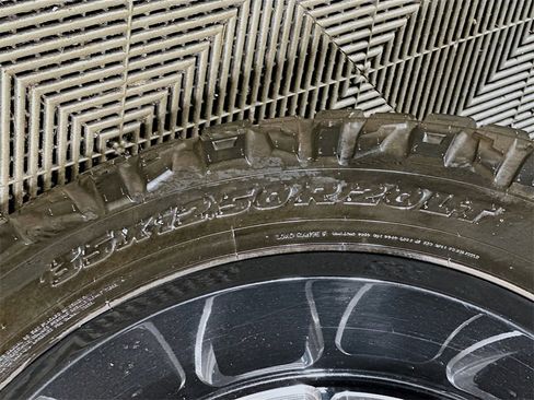 Used 2015 Ford F250 XLT w/ XLT Value Package image 33