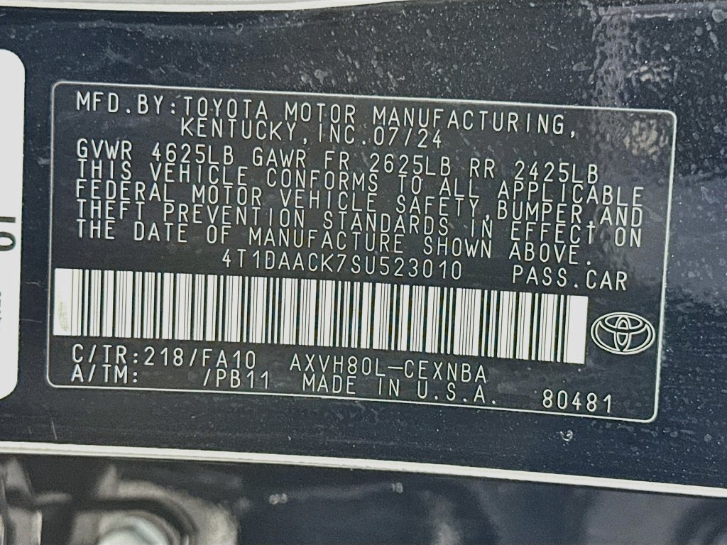 Used 2025 Toyota Camry LE w/ Convenience Package FWD image 31