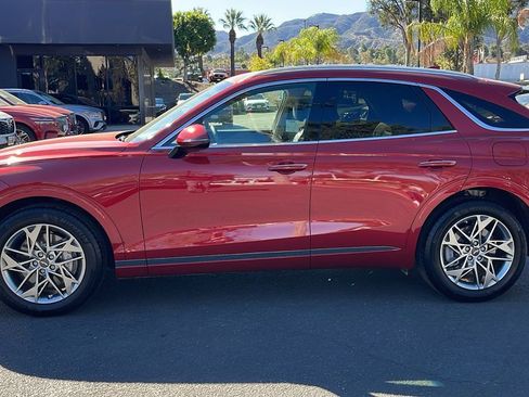 Used 2025 Genesis GV70 2.5T image 12