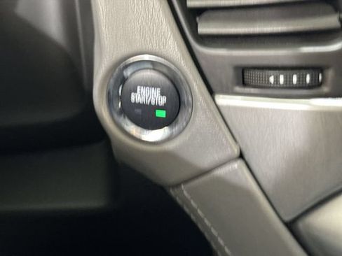 Used 2018 Chevrolet Tahoe LT RWD image 17