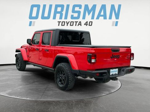 Used 2021 Jeep Gladiator Willys image 5